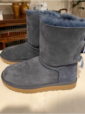 UGG Short Suede Ribbon Boots in Navy Blue